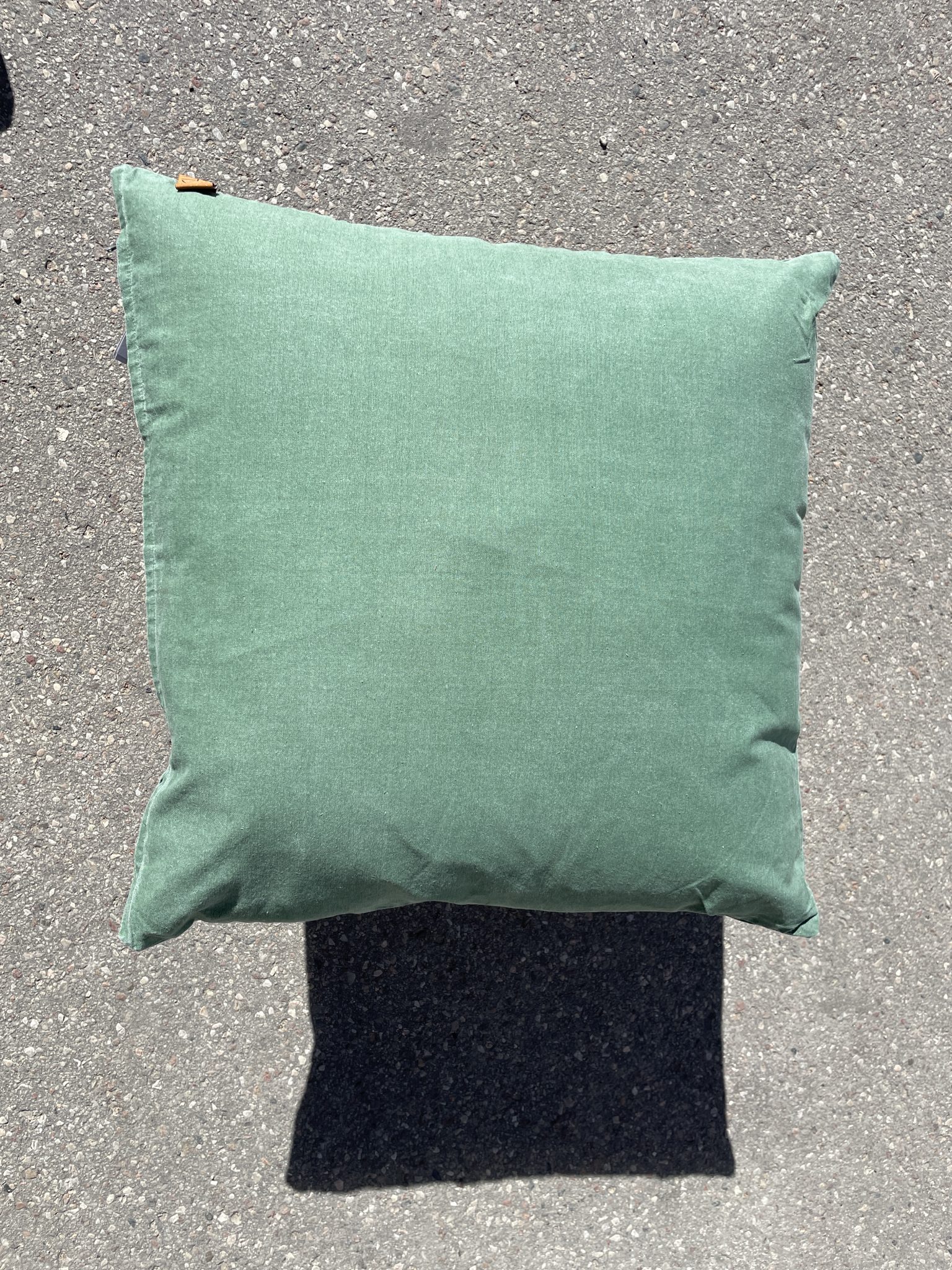 Žalsva lauko pagalvė 65 x 65 cm. Tinka palečių baldams (49110) - Image 2