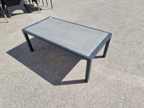 Lauko staliukas Katinka Liss 118 x 60 x 42 cm.